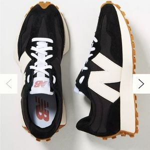 New Balance 327 Sneakers